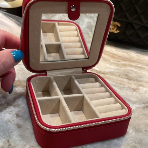 Travel Jewelry Box Organizer with Chanel Camellia Flower - One-of-kind - New - Picture 3 of 4